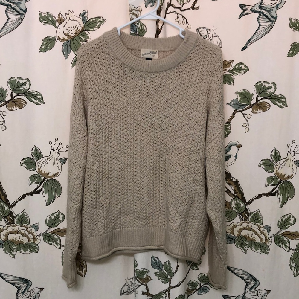 Universal thread sweater size L